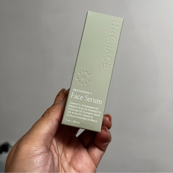 New Hugh & Grace Restoring Face Serum 1oz / 28 mL Full Size - Picture 3 of 4
